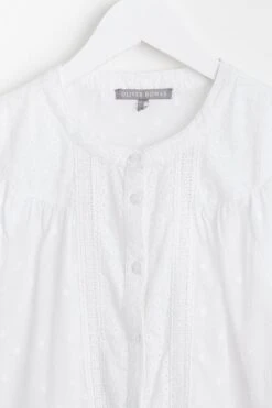 Oliver Bonas Bluse Mit Häkelspitze, Weiß -Next || RIVER ISLAND Verkaufsgeschäft 164345s3