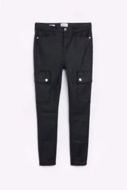 River Island Beschichtete Skinny-Jeans Mit Cargo-Taschen, Schwarz -Next || RIVER ISLAND Verkaufsgeschäft 187402s5