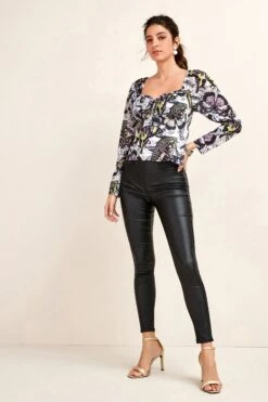 Next Figurformende, Beschichtete Leggings 10 Next Figurformende, Beschichtete Leggings -Next || RIVER ISLAND Verkaufsgeschäft 262000s2