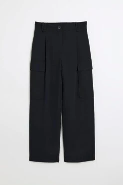 River Island Utility-Krepphose In Kurzgrösse, Schwarz -Next || RIVER ISLAND Verkaufsgeschäft 552435s5