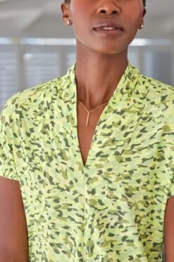 Pure Collection Jersey-Top Mit V-Ausschnitt, Grün 8 Pure Collection Jersey-Top Mit V-Ausschnitt, Grün -Next || RIVER ISLAND Verkaufsgeschäft 743578s3