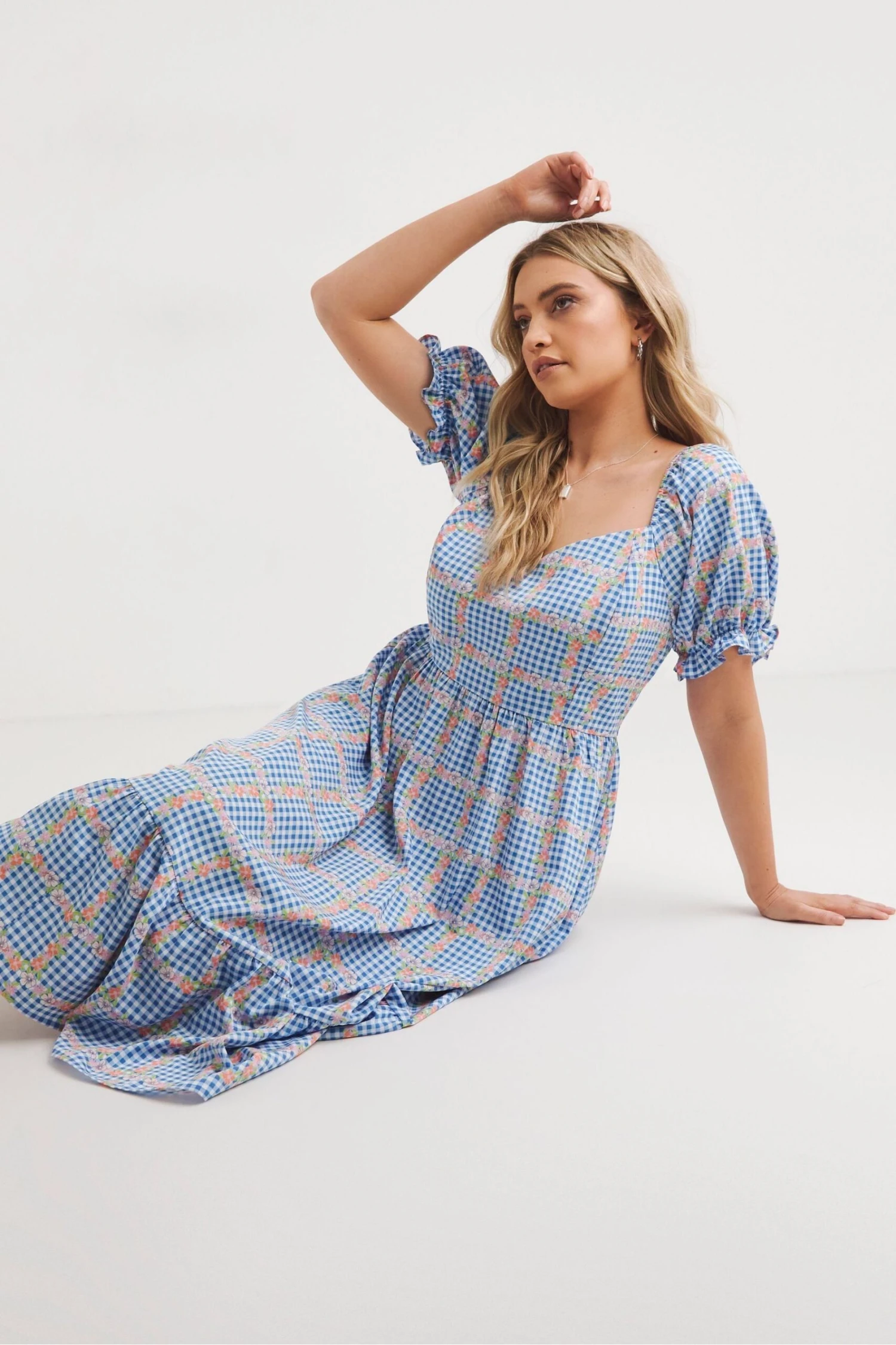 Simply Be Kariertes Midikleid Mit Herzförmigem Ausschnitt, Blau 5 Simply Be Kariertes Midikleid Mit Herzförmigem Ausschnitt, Blau – Bild 3