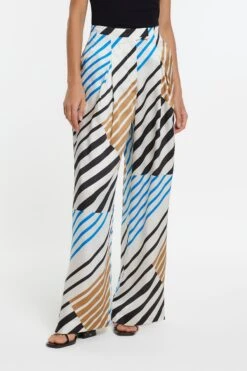 River Island Hose Mit Weitem Bein Und Bundfalten, Blau