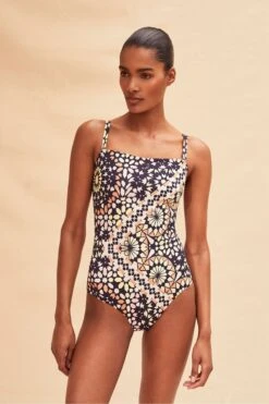 Mint Velvet Figurformender Bandeau-Badeanzug