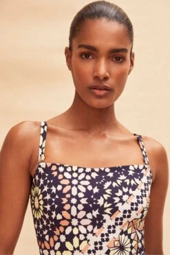 Mint Velvet Figurformender Bandeau-Badeanzug -Next || RIVER ISLAND Verkaufsgeschäft A06155s4