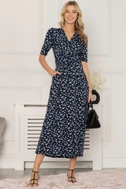 Jolie Moi Genesis Maxi-Wickelkleid, Blau -Next || RIVER ISLAND Verkaufsgeschäft A73903s4