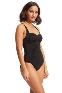 Seafolly Twist Neckholder-Badeanzug Mit Stretchanteil, Schwarz 8 Seafolly Twist Neckholder-Badeanzug Mit Stretchanteil, Schwarz -Next || RIVER ISLAND Verkaufsgeschäft A89610s3