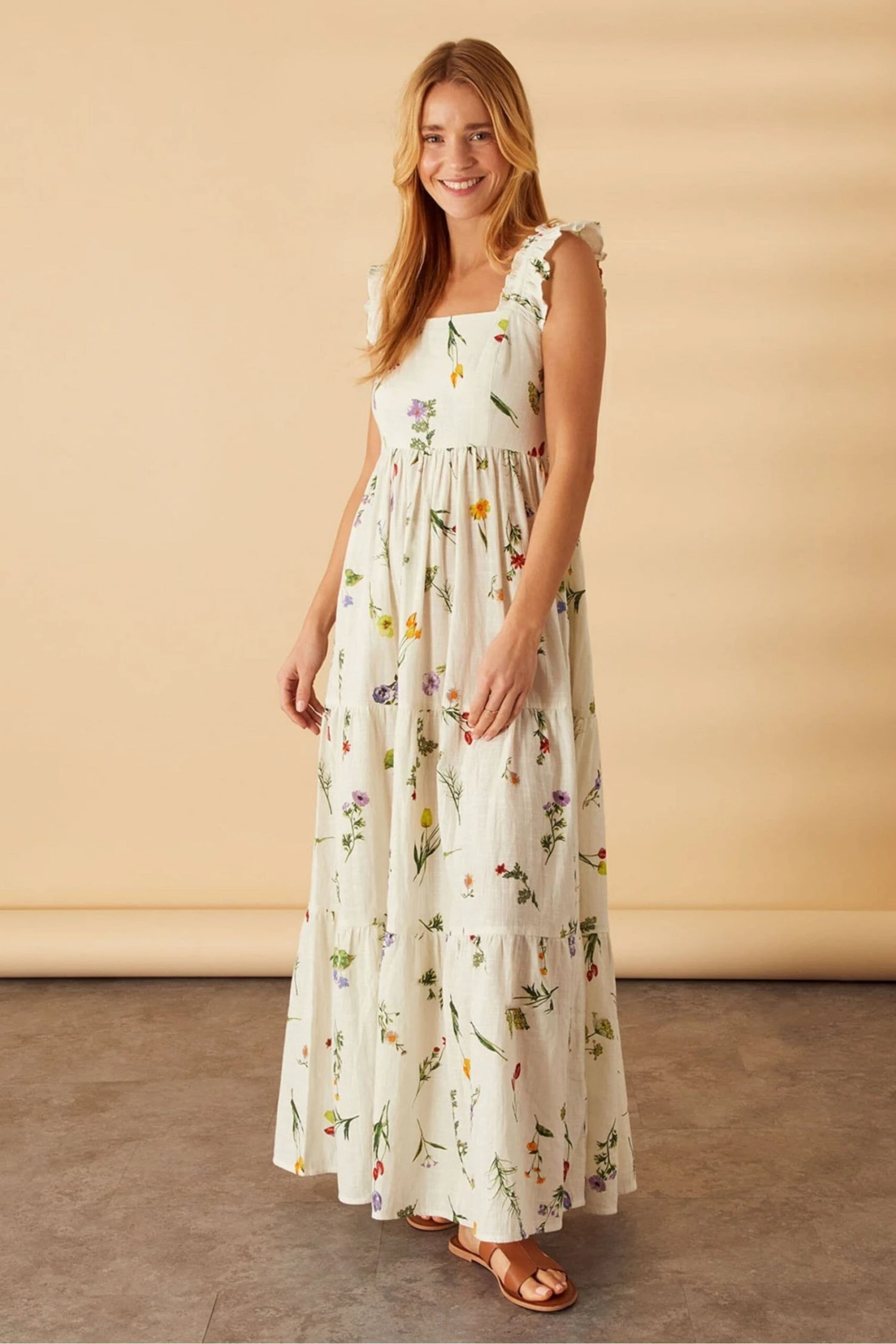 Accessorize Gestuftes, Geblümtes Maxikleid, Natur 6 Accessorize Gestuftes, Geblümtes Maxikleid, Natur – Bild 4