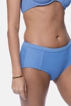 Dorina Grasse Eco Wattiertes Neckholder-Bikinitop, Blau 18 Dorina Grasse Eco Wattiertes Neckholder-Bikinitop, Blau -Next || RIVER ISLAND Verkaufsgeschäft C18 275s7