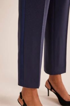 Boden Krepphose In Straight Fit -Next || RIVER ISLAND Verkaufsgeschäft D07346s3