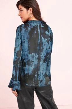 Next Langärmelige Bluse Mit V-Ausschnitt -Next || RIVER ISLAND Verkaufsgeschäft D39213s3