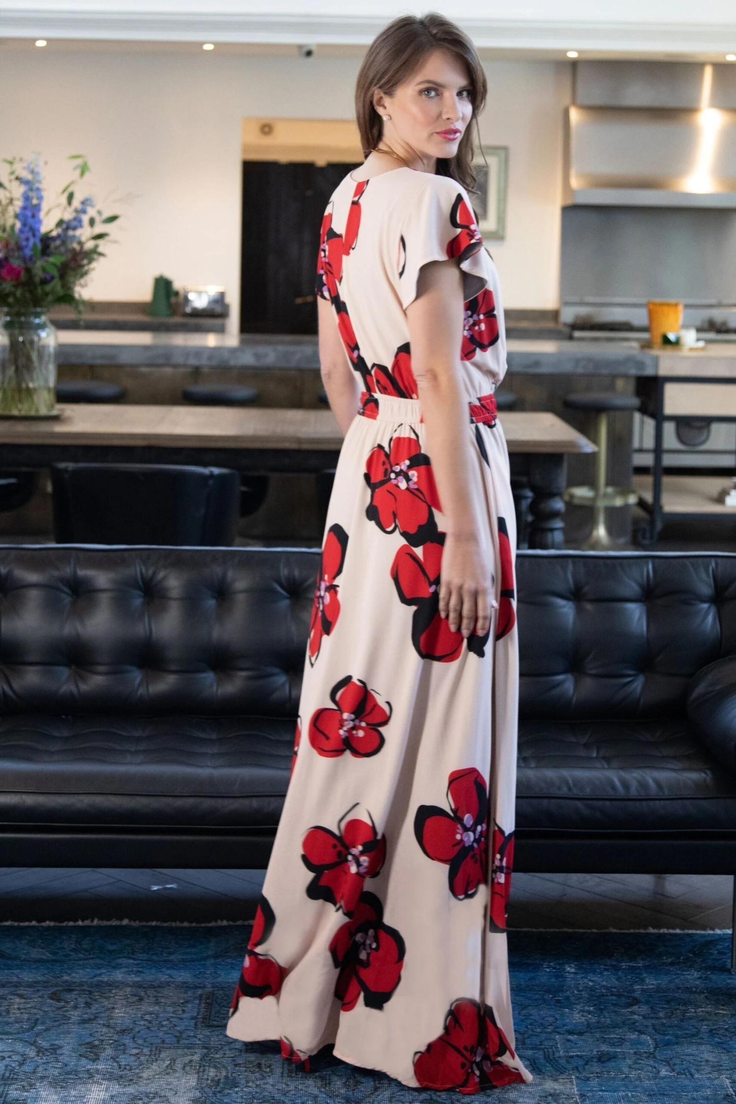 Hot Squash Maxikleid Mit Wickeloberteil Aus Chiffon, Creme 4 Hot Squash Maxikleid Mit Wickeloberteil Aus Chiffon, Creme – Bild 2