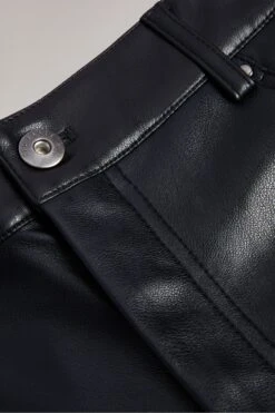 Ted Baker Plaider Hose In Straight Fit Aus PU Mit Bahnendesign, Schwarz -Next || RIVER ISLAND Verkaufsgeschäft D57143s3