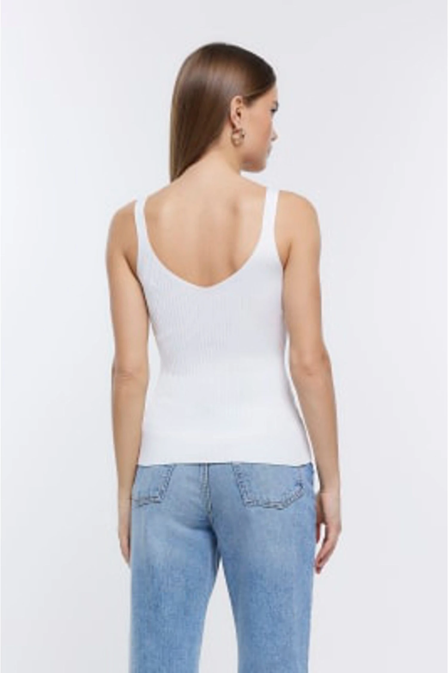 River Island Geripptes Trägertop Mit Metallelementen, Weiß 4 River Island Geripptes Trägertop Mit Metallelementen, Weiß – Bild 2