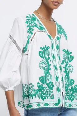 River Island Besticktes Hängerchen-Oberteil Mit V-Ausschnitt, Natur -Next || RIVER ISLAND Verkaufsgeschäft D84081s4