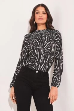 Lipsy Langärmeliges Top Mit Gezurrter Passe