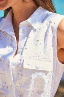 Sosandar Hemdkleid Mit Lochstickerei -Next || RIVER ISLAND Verkaufsgeschäft K62425s5