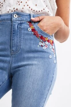 Joe Browns Oh Happy Days Crop-Jeans -Next || RIVER ISLAND Verkaufsgeschäft K62570s5