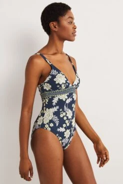 Boden Arezzo Badeanzug Mit V-Ausschnitt Und Bahnendesign -Next || RIVER ISLAND Verkaufsgeschäft M33241s3