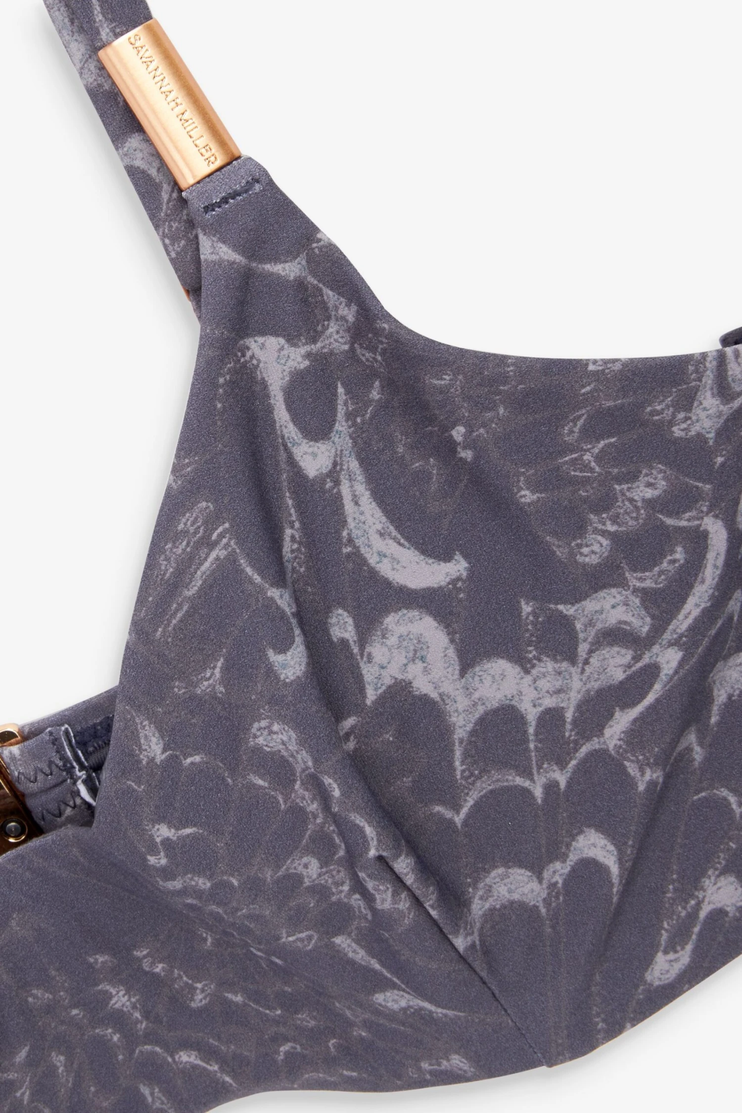 Marineblau Mit Schmetterlingen - Savannah Miller X Next Unwattiertes Bikinitop Mit Bügel 5 Marineblau Mit Schmetterlingen - Savannah Miller X Next Unwattiertes Bikinitop Mit Bügel – Bild 3