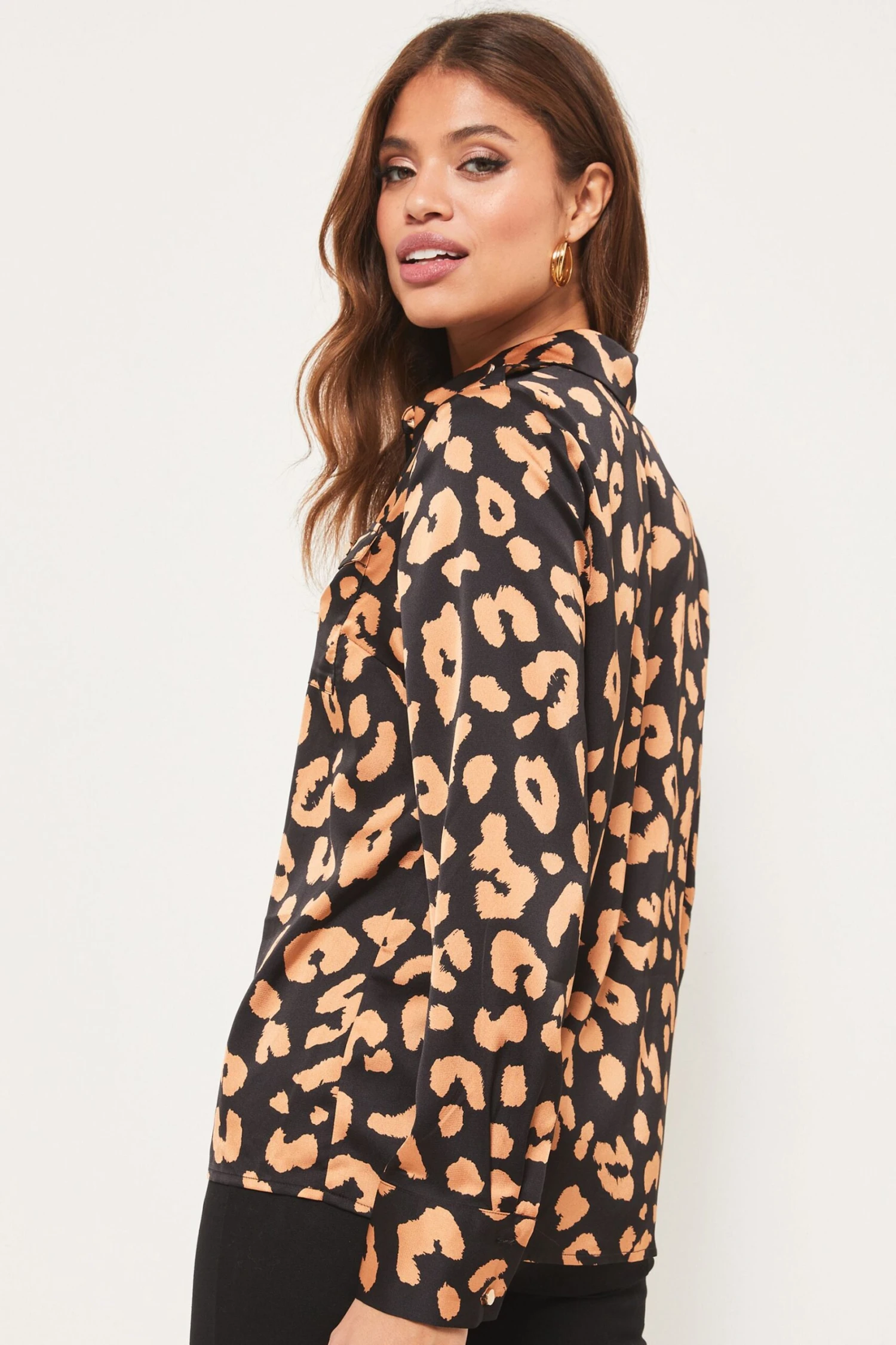 Lipsy Satin Button Up Shirt 4 Lipsy Satin Button Up Shirt – Bild 2