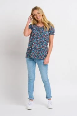 Brakeburn T-Shirt Mit Vintage-Blümchenmuster -Next || RIVER ISLAND Verkaufsgeschäft Q38906s3