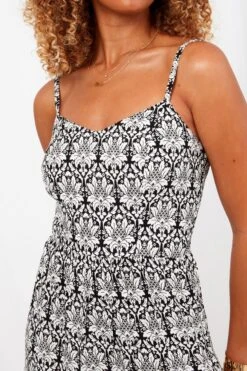 Joe Browns Kleid Mit Auffälliger Bordüre -Next || RIVER ISLAND Verkaufsgeschäft Q39528s4