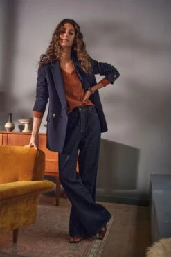 Next Ausgestellte Schicke Jeans Mit Bügelfalte