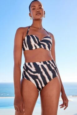 Next Figurformende Bikinihose -Next || RIVER ISLAND Verkaufsgeschäft T62 230s2