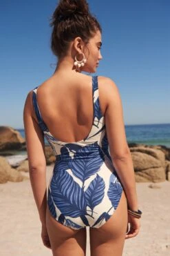 Figurformender Badeanzug Mit Tiefem Ausschnitt -Next || RIVER ISLAND Verkaufsgeschäft T75 462s4