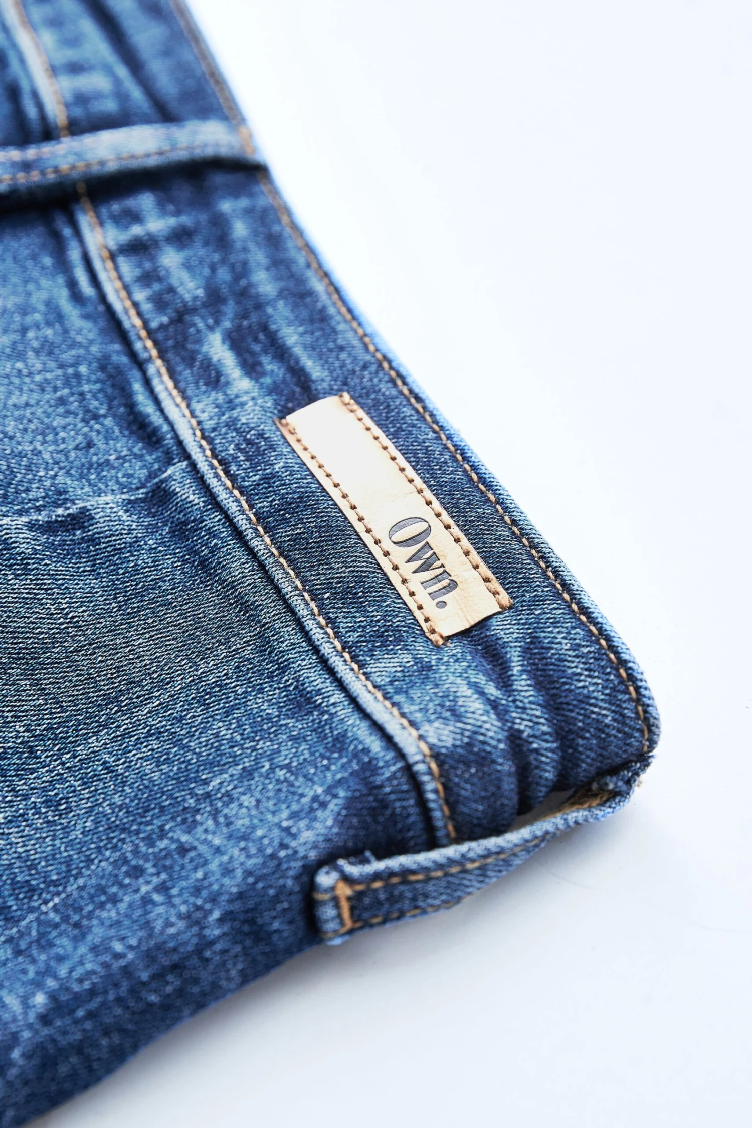 Knöchellange Skinny-Jeans Mit Hoher Taille Im 90er-Stil 10 Knöchellange Skinny-Jeans Mit Hoher Taille Im 90er-Stil – Bild 8