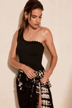 Mint Velvet Figurformender One-Shoulder-Badeanzug -Next || RIVER ISLAND Verkaufsgeschäft TV2824s6