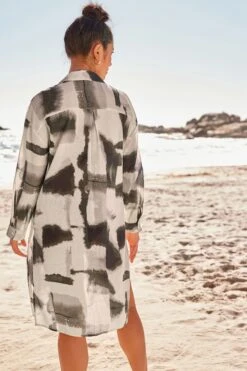 Strandhemd Zum Überwerfen In Midilänge -Next || RIVER ISLAND Verkaufsgeschäft U12 001s3