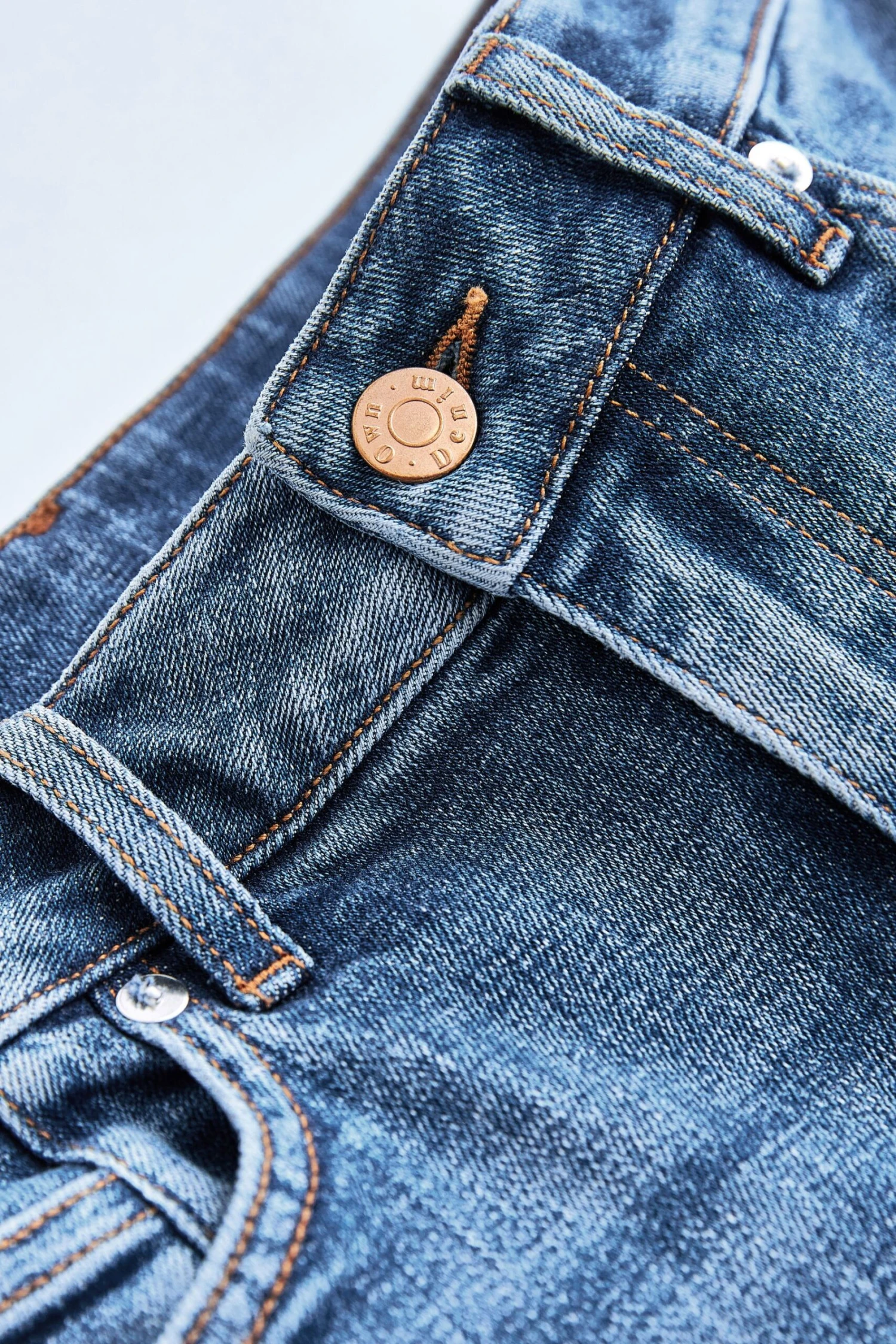 Own. Straight-Jeans Mit Mittelhohem Bund 6 Own. Straight-Jeans Mit Mittelhohem Bund – Bild 5