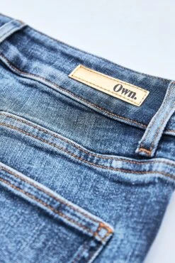 Own. Straight-Jeans Mit Mittelhohem Bund 16 Own. Straight-Jeans Mit Mittelhohem Bund -Next || RIVER ISLAND Verkaufsgeschäft U51858s7