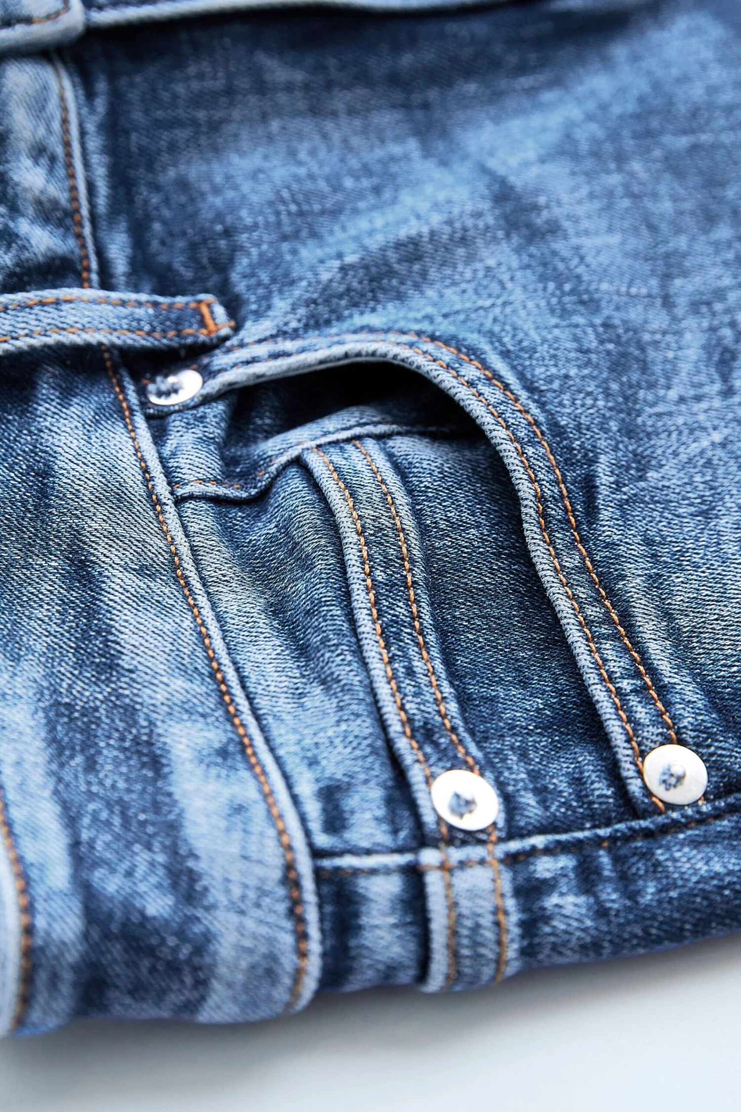 Own. Straight-Jeans Mit Mittelhohem Bund 9 Own. Straight-Jeans Mit Mittelhohem Bund – Bild 8