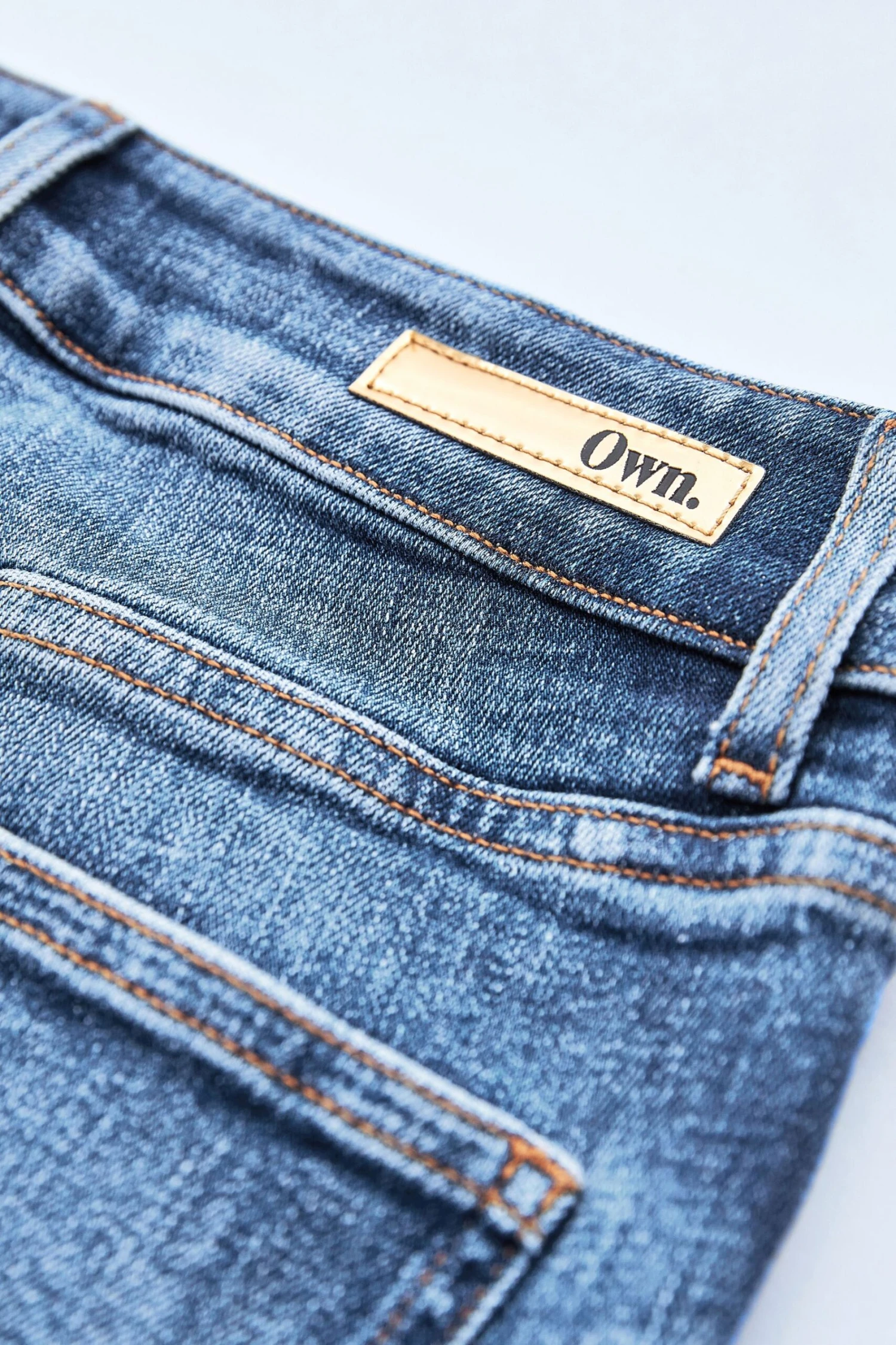 Own. Straight-Jeans Mit Mittelhohem Bund 10 Own. Straight-Jeans Mit Mittelhohem Bund – Bild 9