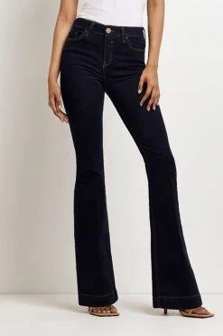 River Island Ausgestellte Jeans Mit Mittelhohem Bund, Blau