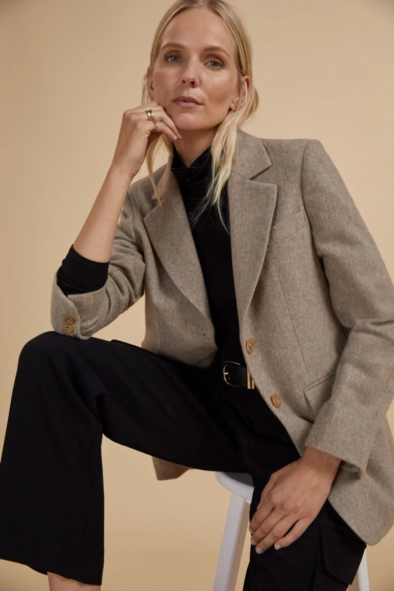 Next || RIVER ISLAND Verkaufsgeschäft -Next || RIVER ISLAND Verkaufsgeschäft D25314s3 768x1152 1